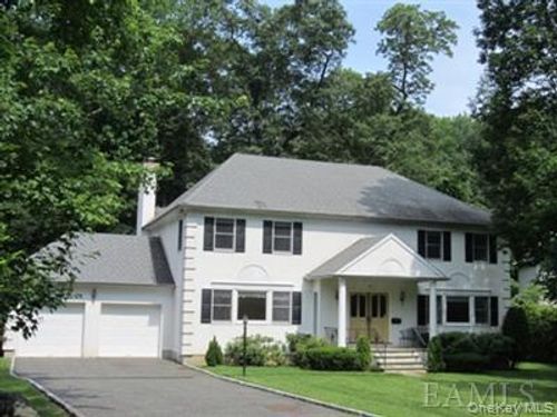 6 Beechtree Dr, Larchmont, NY, 10538-1202 | Card Image
