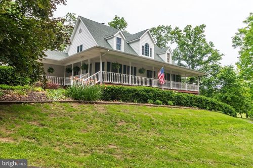 430 Saddleback Ln, Winchester, VA, 22602-2890 | Card Image