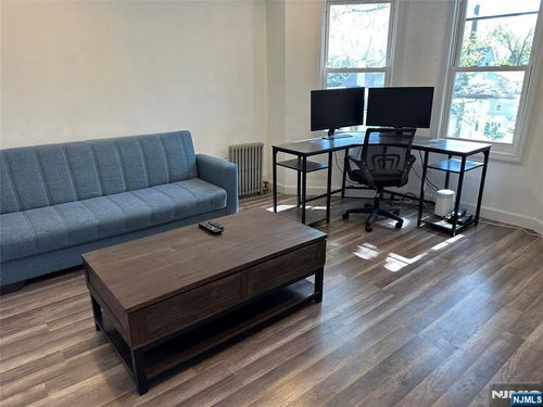 70 Prospect Pl, Rutherford, NJ, 07070-1113 | Card Image