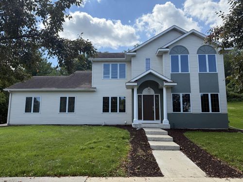 3018 Mayowood Common Cir Sw, Rochester, MN, 55902-4232 | Card Image