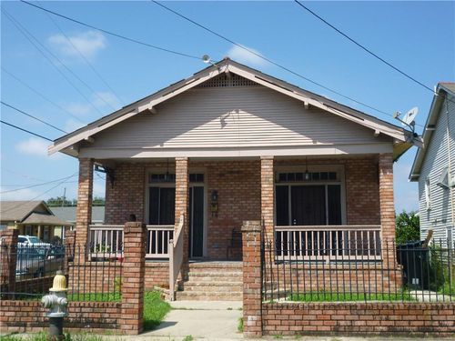 2500 Monroe St, New Orleans, LA, 70118-2229 | Card Image