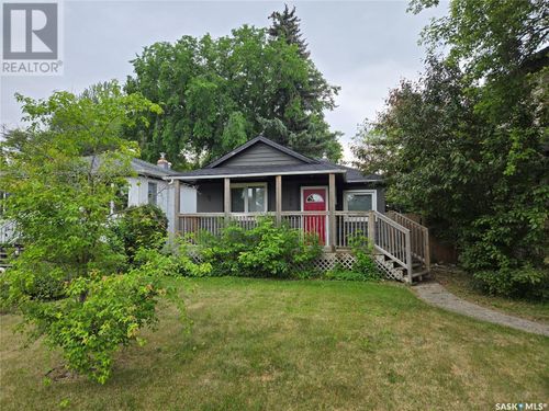 300 Maple St E, Saskatoon, SK, S7J0A5 | Card Image
