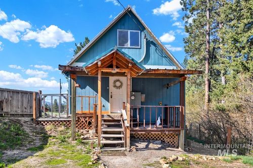 4 Lookout Ct, Garden Valley, ID, 83622-5144 | Card Image