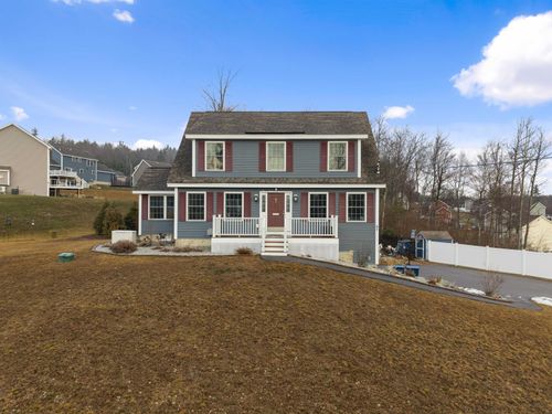 97 Timber Ridge Dr, Milford, NH, 03055-3331 | Card Image