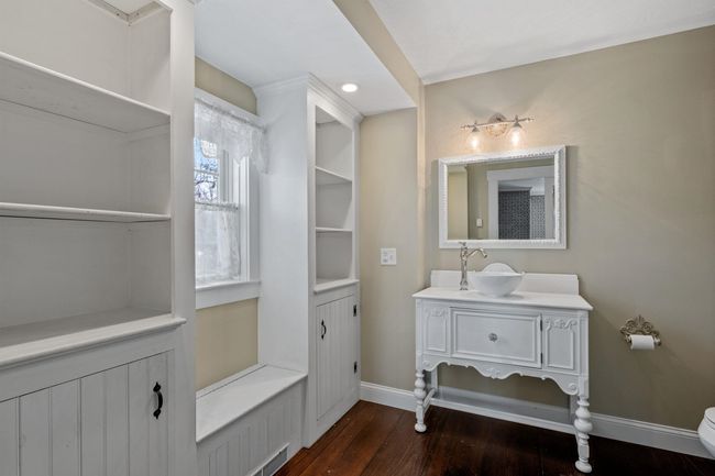 75 Warren St, House other with 4 bedrooms, 3 bathrooms and null parking in Laconia NH | Image 34