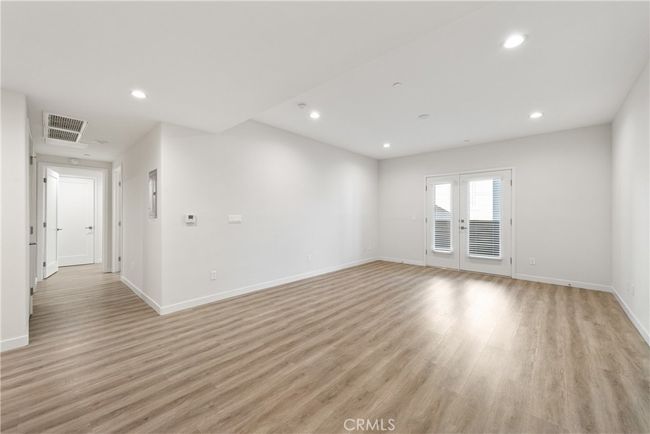 UNIT-520 - 419 N Chandler Ave, Condo with 3 bedrooms, 3 bathrooms and 3 parking in Monterey Park CA | Image 6