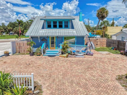 530 W Green St, ENGLEWOOD, FL, 34223-3116 | Card Image