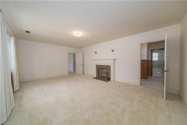 2025 W Main St, House other with 3 bedrooms, 2 bathrooms and null parking in Yadkinville NC | Image 27
