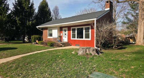 109 N Lafayette St, Delphi, IN, 46923-1151 | Card Image