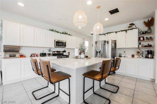 617 Our Heritage St, Henderson, NV, 89011-5336 | Card Image