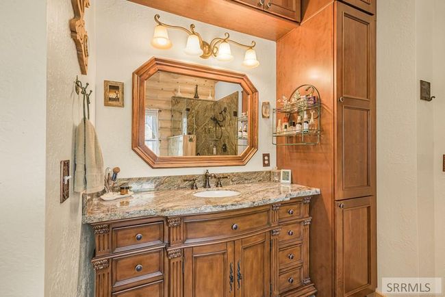 4550 N Us Highway 93, House other with 3 bedrooms, 3 bathrooms and 3 parking in Mackay ID | Image 23