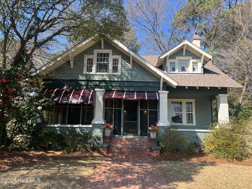 405 N Massey St, Selma, NC, 27576-2518 | Card Image