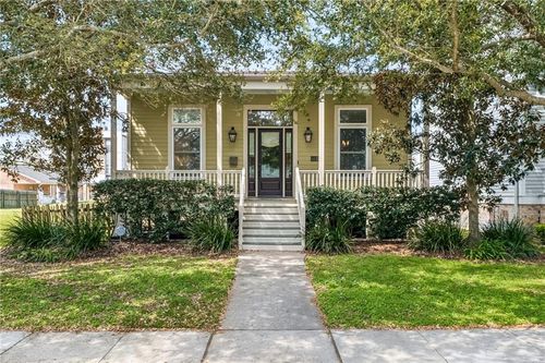 6830 Marshal Foch St, New Orleans, LA, 70124-4033 | Card Image