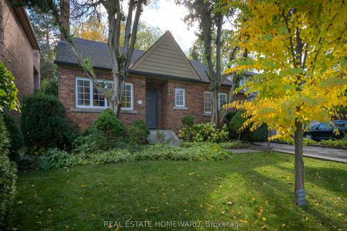 59 Parkview Cres S, Toronto, ON, M4B | Card Image