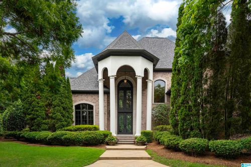 987 Garland Cv, Hoover, AL, 35242-7289 | Card Image