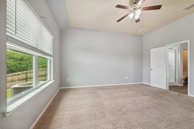 1008 Comal Run, House other with 4 bedrooms, 3 bathrooms and 4 parking in Hutto TX | Image 14