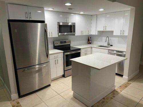 2-1829 Fairview Villas Dr, Palm Springs, FL, 33406-6659 | Card Image