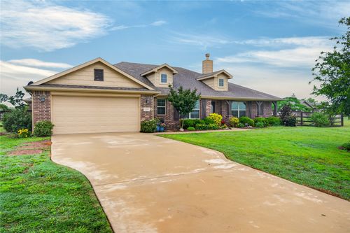 109 Springwood Ranch Loop, Springtown, TX, 76082-2805 | Card Image