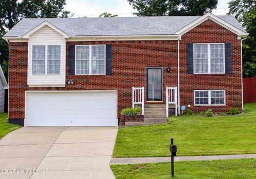 1308 Cedar Springs Pkwy, La Grange, KY, 40031-8039 | Card Image