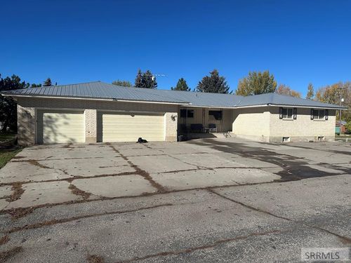 275 Park St, Newdale, ID, 83436-7731 | Card Image