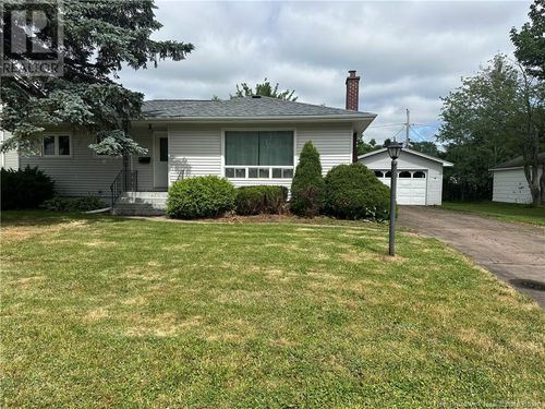 43 Frier St, Moncton, NB, E1A4L7 | Card Image