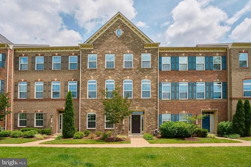 7916 Culloden Crest Ln, GAINESVILLE, VA, 20155-3648 | Card Image