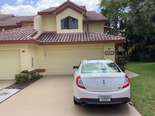 apt-4-5294 10th Fairway Dr, Delray Beach, FL, 33484-7829 | Card Image