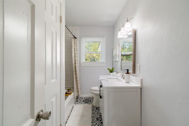 1805 Melba Ct, House other with 3 bedrooms, 1 bathrooms and null parking in River Oaks TX | Image 21