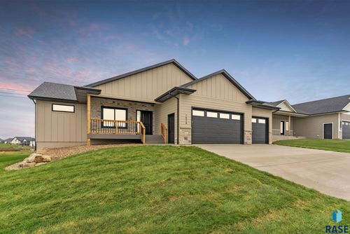 1524 N Marlowe Ave Avenue, Sioux Falls, SD, 57110 | Card Image