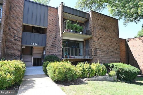 104-4404 Island Pl, ANNANDALE, VA, 22003-4881 | Card Image