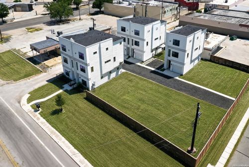 102-3214 N Elmendorf St, San Antonio, TX, 78201-5169 | Card Image