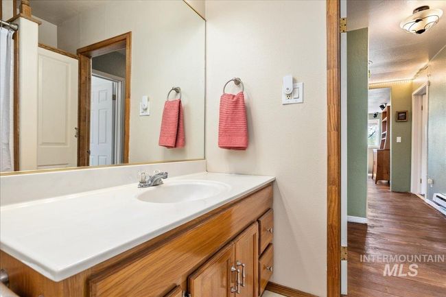 7110 W Highway 52, House other with 3 bedrooms, 1 bathrooms and 6 parking in Emmett ID | Image 19