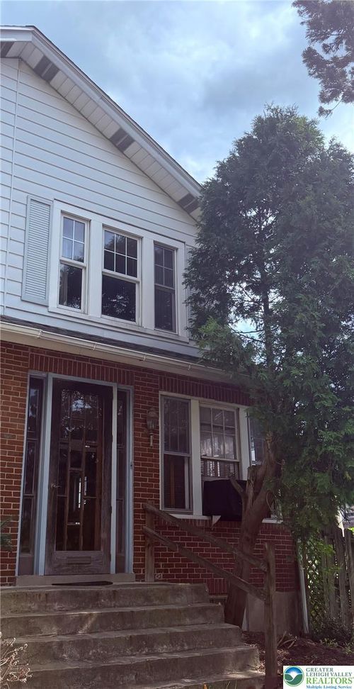 2130 W Tilghman St, ALLENTOWN, PA, 18104-4348 | Card Image
