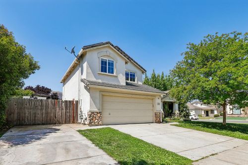 2258 Oregon Way, Yuba City, CA, 95991-8464 | Card Image