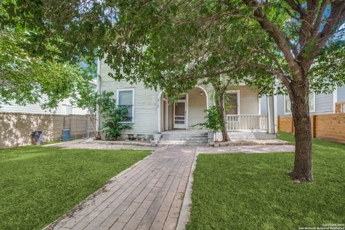 617 Dawson St, San Antonio, TX, 78202-2220 | Card Image