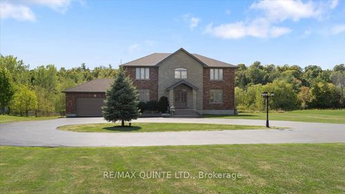 39 Deerfield Crt, Belleville, ON, K8N4Z1 | Card Image