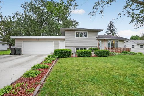 3124 Pridemore Drive, Cedar Falls, IA, 50613 | Card Image