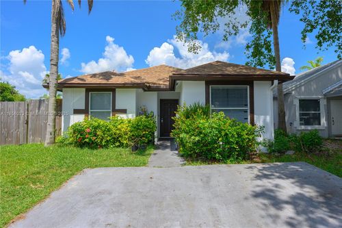 998 Sw 8th Pl, Florida City, FL, 33034-5542 | Card Image
