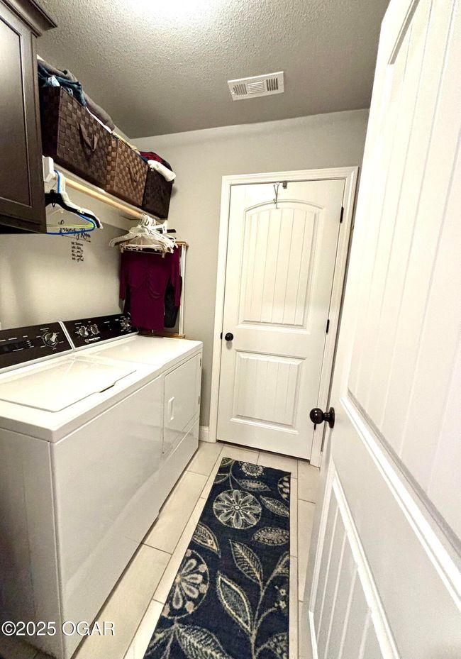 2005 Eagle Dr, House other with 4 bedrooms, 2 bathrooms and null parking in Neosho MO | Image 17
