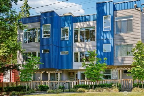 2-12120 76th Way Ne, Kirkland, WA, 98034-2448 | Card Image