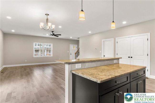721 7 Th St, House other with 3 bedrooms, 3 bathrooms and null parking in Whitehall PA | Image 22
