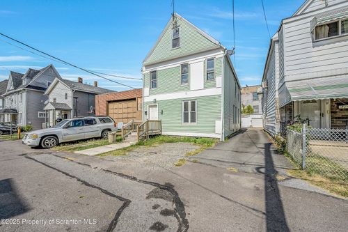 7 Plum Pl, Scranton, PA, 18509-2723 | Card Image