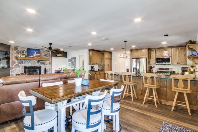 170 Cherokee Trl, House other with 3 bedrooms, 3 bathrooms and null parking in Nocona TX | Image 8