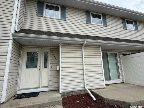 5424 Rochdale Boulevard, Regina, SK, S4X4M8 | Card Image