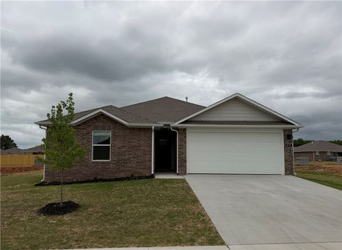 577 Nevada St, Farmington, AR, 72730-4040 | Card Image
