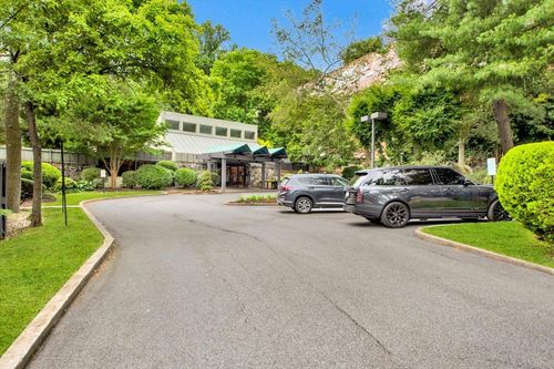 apt-3p-2 Fountain Ln, Scarsdale, NY, 10583-4659 | Card Image