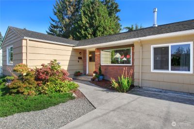 15628 1st Avenue Nw, House other with 3 bedrooms, 1 bathrooms and 1 parking in Shoreline WA | Image 3