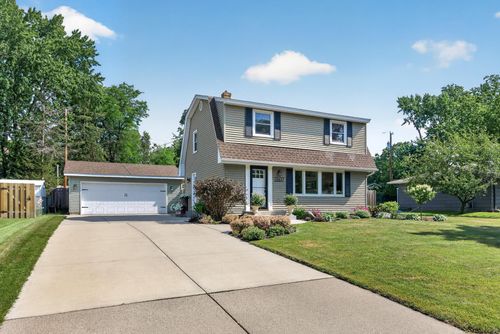 2607 Valley View Pl, White Bear Lake, MN, 55110-4936 | Card Image