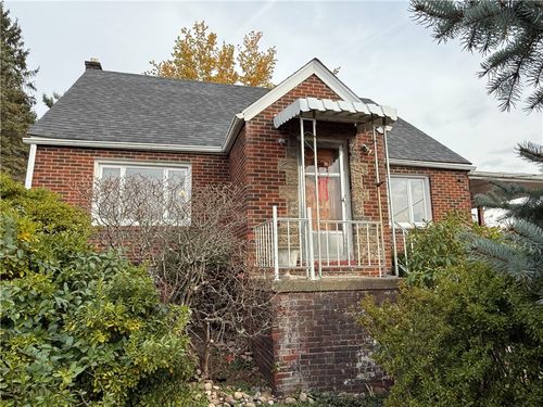 2086 River Hill Rd, Monongahela, PA, 15063-4137 | Card Image