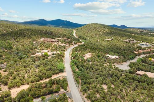 1053 Sierra Del Norte, Santa Fe, NM, 87501 | Card Image